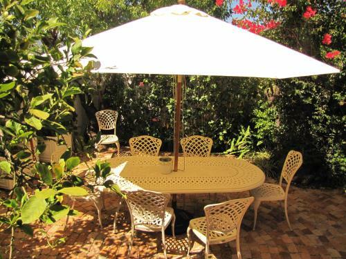 Hostal Alba House Guest House