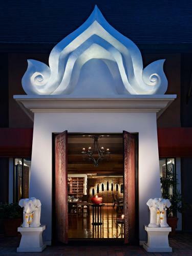 Hotel Anantara Golden Triangle Elephant Camp & Resort