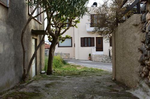 Kefalas Village House