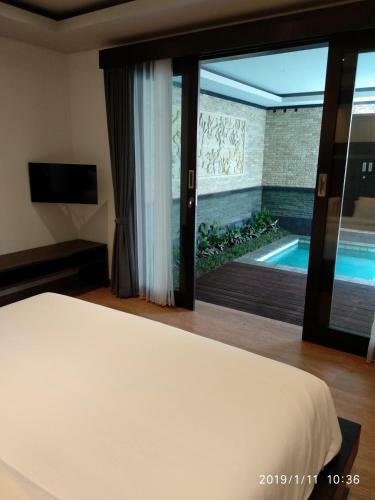 Elvaluna Seminyak Private Villas