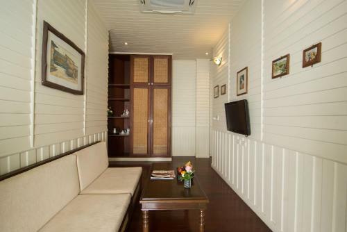 Hotel Buddy Oriental Riverside Pakkret