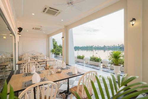 Hotel Buddy Oriental Riverside Pakkret