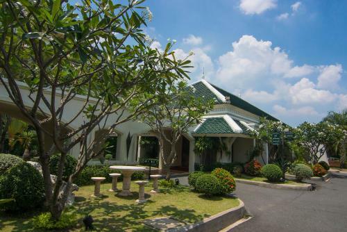 Hotel Buddy Oriental Riverside Pakkret