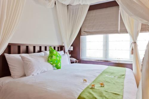 Hotel The Loft Seaside Suites