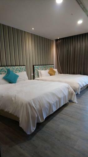 Hotel The Loft Seaside Suites
