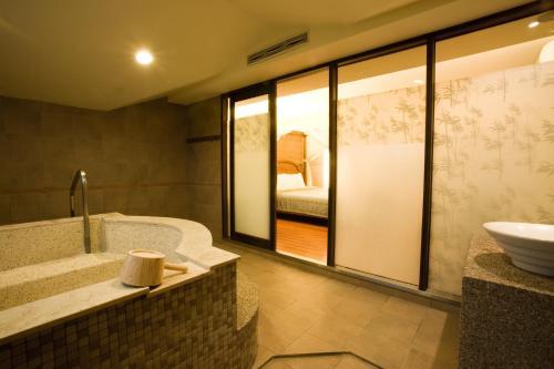 Chat Hot Spring Resort
