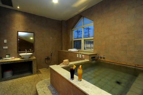 Chat Hot Spring Resort