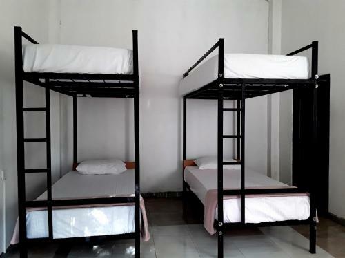 Hostal Ella Grand Peak Hotel