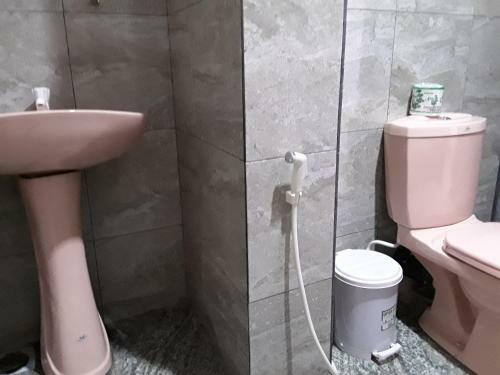 Hostal Ella Grand Peak Hotel
