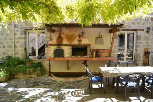 Apartamento Holidays In Lagrasse