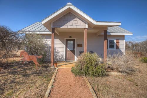 Huge Luxury Home On 13 Acres With Views & Firepit