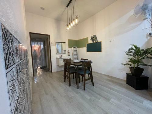 G Homestay Bayan Baru
