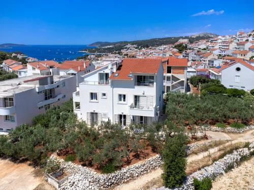 Hostal Rooms & Studio Villa Fio