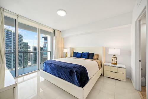 Majestic High Rise Unit With Ocean View