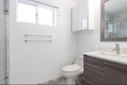 Luxury Quiet 2 Br Midtown With Free Parking