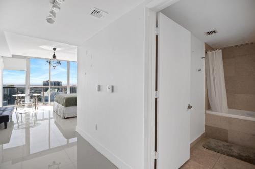 High Floor W Icon Condo-greatviews