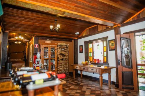 Hostal Tiradentes Village