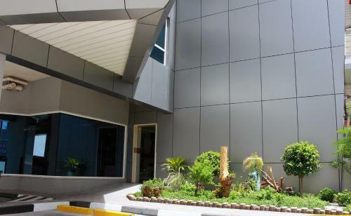 Al Deyafa Hotel Apartments