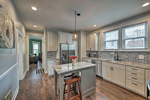 Historic Noblesville Home With Private Yard!