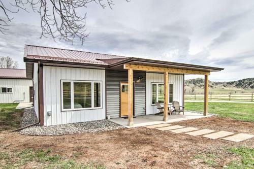 Big Timber Nature Retreat With Mountain Views!