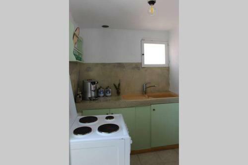 Villa Lodras' House, Genuine Santorini Experience