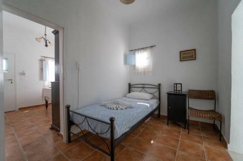 Villa Lodras' House, Genuine Santorini Experience