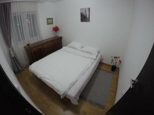 Apartamento 2br Airport Accommodation Near E75 With Free Private Parking