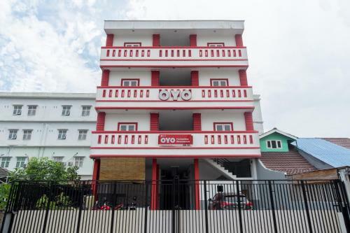Hotel Oyo 447 Hutasimo Residence