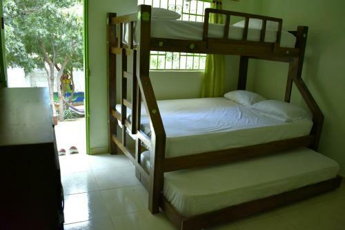 Hostal Hipilandia Beach - Taganga Hostel