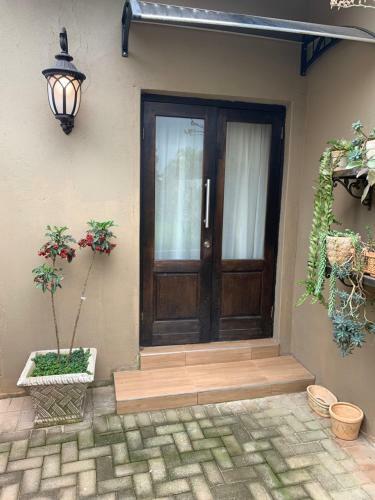 Hostal Douglas Villas