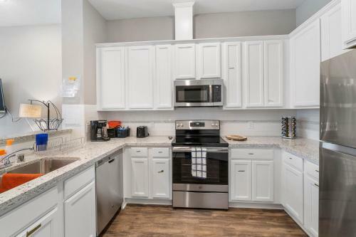 Apartamento 2 Bedroom House - King Bed - 10 Mins From Iah