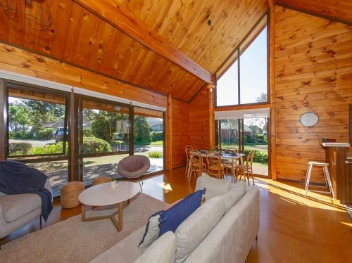 Estuary Escape - Pauanui Holiday Home