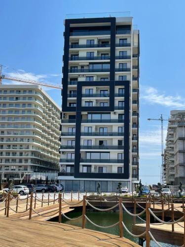 Sia Apartament Building Stefan Lake
