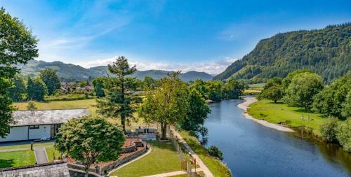 Nantlle Lodge