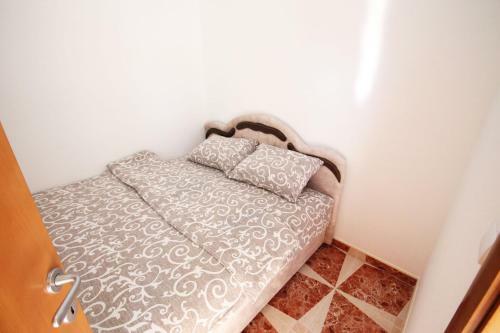 Apartment With Pool Tomic Boka Bay