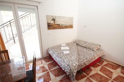 Apartment With Pool Tomic Boka Bay
