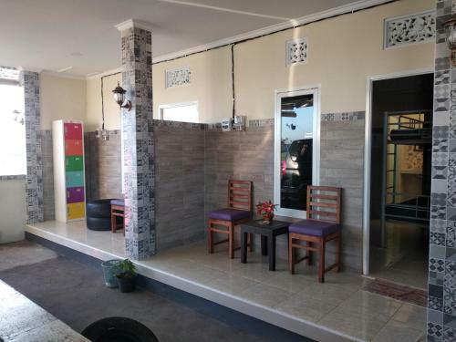Albergue New Szabrian House