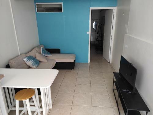 Agr�able Maison Type F2, Rivi�re-sal�e