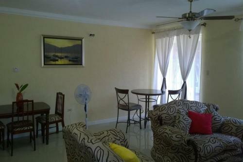 Apartamento Waterloo Glades Condo