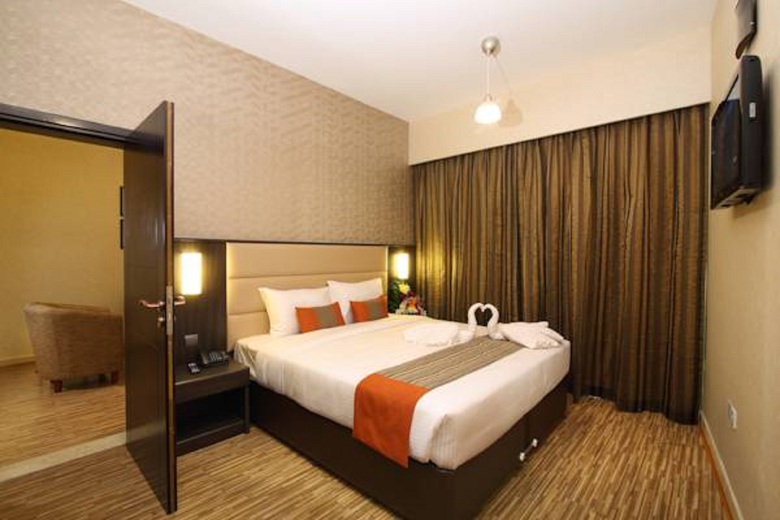Flora Al Souq Hotel