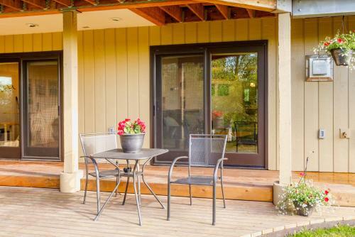 Downtown Contemporary Coastal Condo