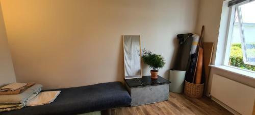 2 Room Apartment Close To Mch