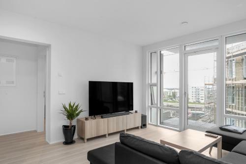 Apartamento Modern 2-bedroom Apt. - Free Parking And A Balcony