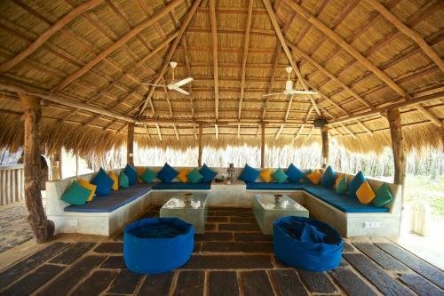 Hotel Dolphin Beach