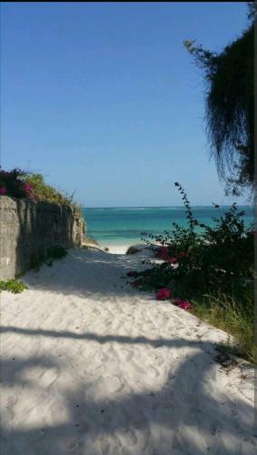 Nyali Front Row Oceanic Apartments