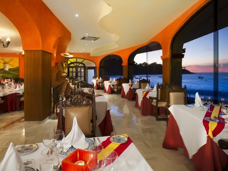 Hotel Barcel� Puerto Vallarta