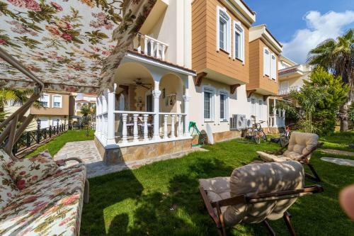 Astonishing Villa With 3 Shared Pools In Alanya Antalya