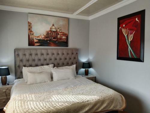 Hostal Menlyn Mews Guesthouse
