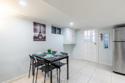 Apartamento 2br Apt With Netflix - Near Trinity Bellwoods Park