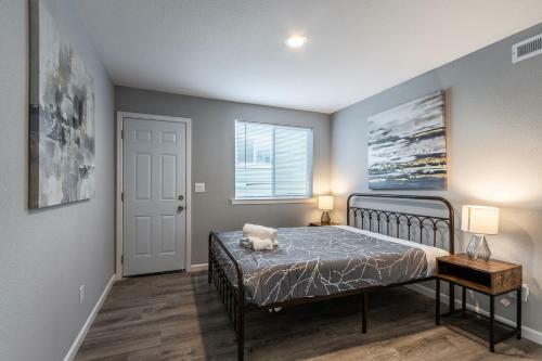 @ Marbella Lane - Cozy Home With Modern Touch